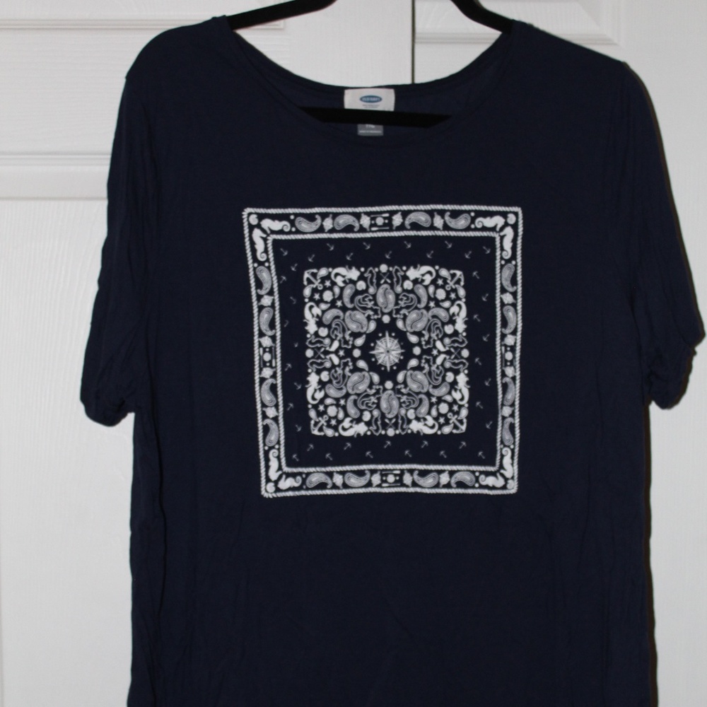 Old Navy beach tshirt